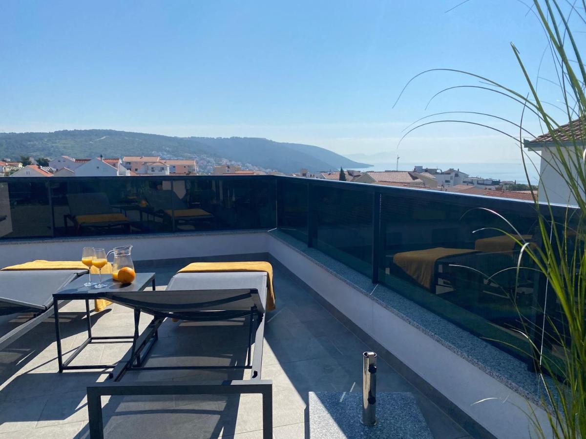 Apartment Agnes With 63 M2 Rooftop Terrace, Grill And Pool 오크루그고른지 외부 사진