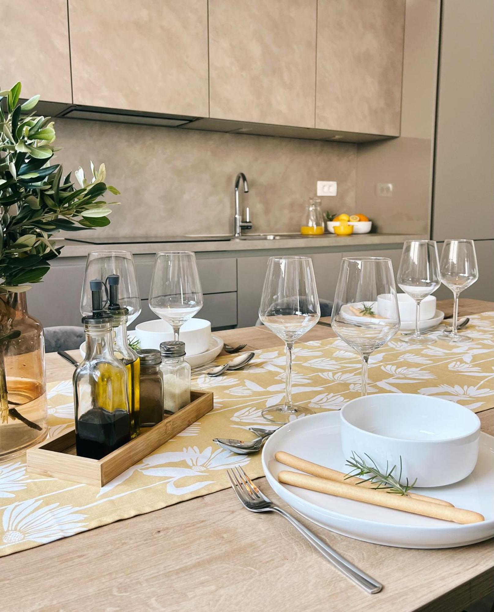 Apartment Agnes With 63 M2 Rooftop Terrace, Grill And Pool 오크루그고른지 외부 사진