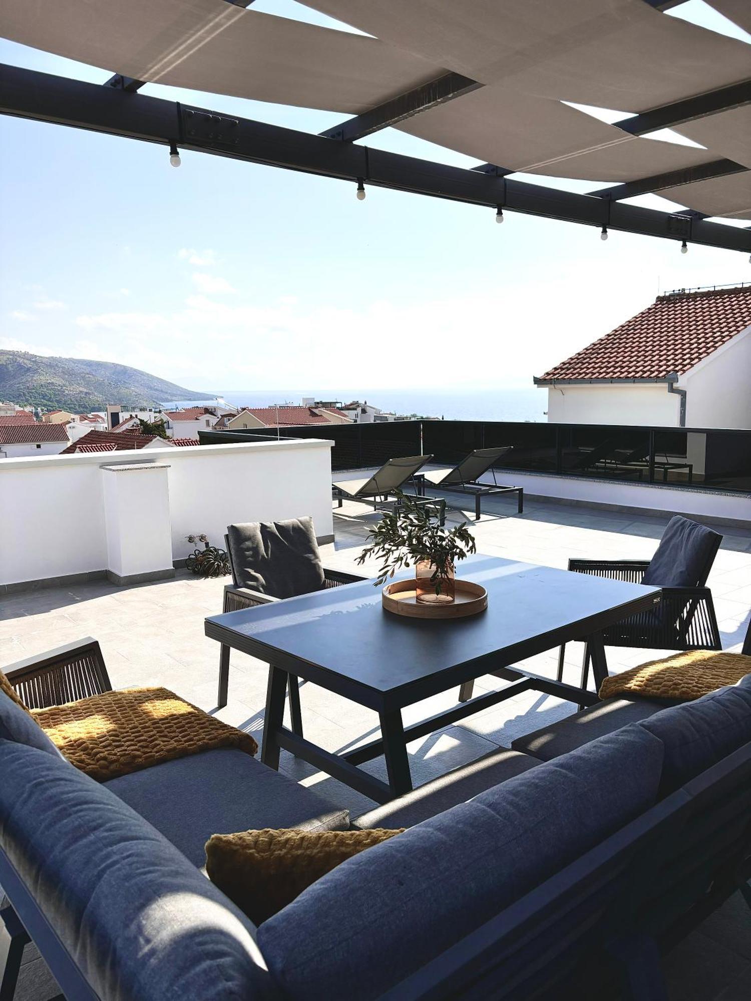 Apartment Agnes With 63 M2 Rooftop Terrace, Grill And Pool 오크루그고른지 외부 사진